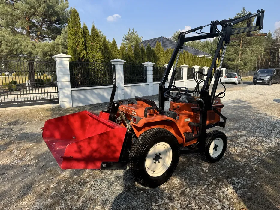 Minitraktorek Kubota 4x4 z turem - zdjecie 5